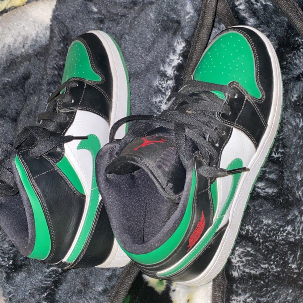 Jordan 1 - Picture 2 of 3